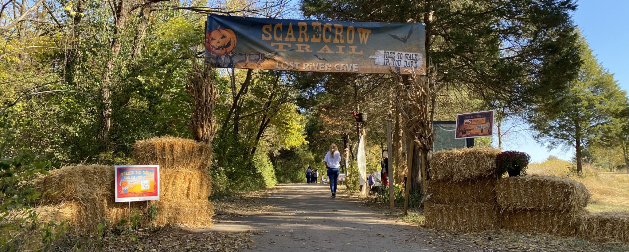 Scarecrow trail entrance